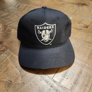 Vintage Starter LA Raiders Snapback Hat Black Green Underbrim NFL Deadstock NWT